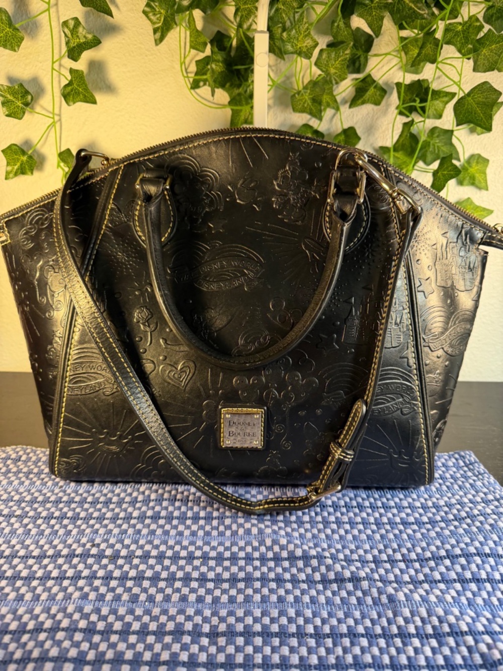 Dooney Disney Icons Leather Sketch Black Embossed Leather Sketch Collection - Picture 2 of 9